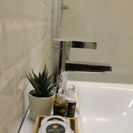 Apartment Adam