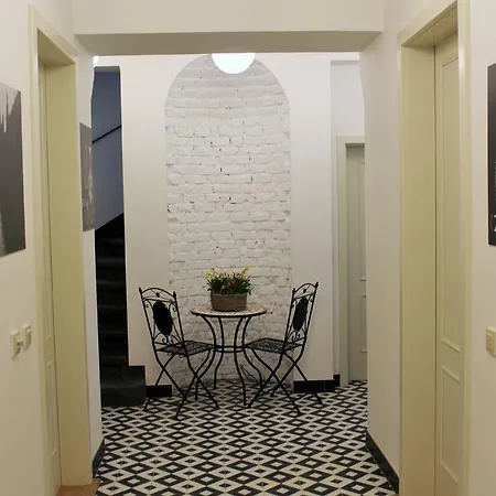 Apartment Adam
