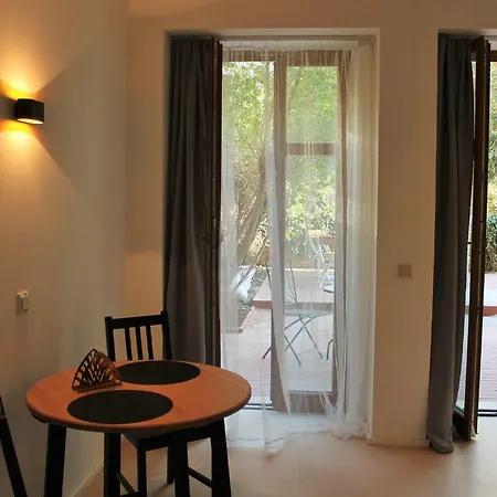 Adam Apartment *